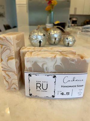 https://rawurthsoap.com/cdn/shop/files/IMG_4525_300x.jpg?v=1697220335